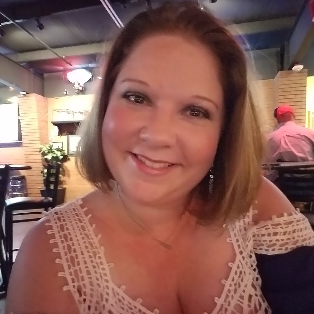 Meet your Posher, Kelli